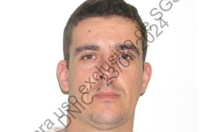 El Ministerio del Interior había difundido la foto del preso, cuando fugó.