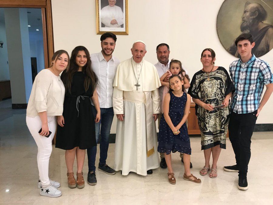 La familia Caballero-Franco con el Papa Francisco
