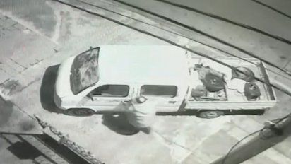 asesinaron a un hombre de dos balazos en la teja