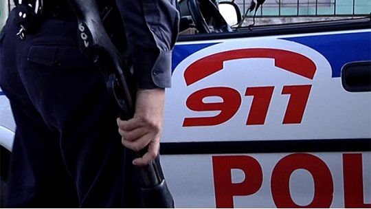 policia arma