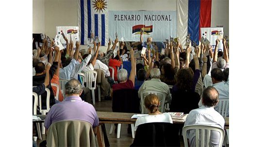 Presidente del FA reconoce que situación interna es crítica