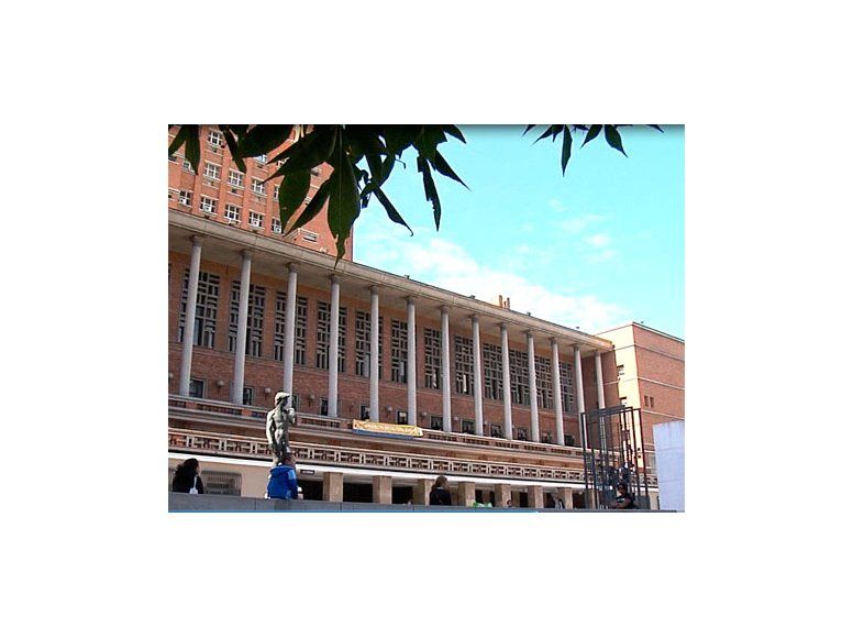 Municipales paran por 24 horas y marchan a la Junta Departamental