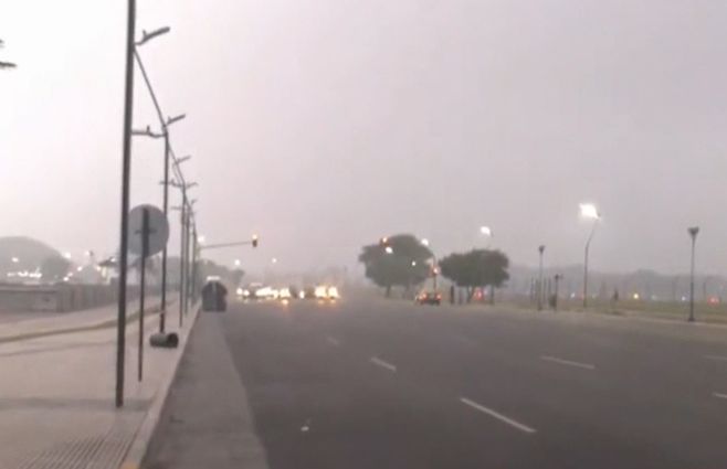 NIEBLA-EN-BUENOS-AIRES-INCENDIO.jpg