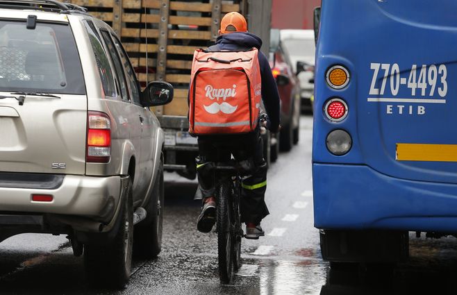Repartidor de Rappi en las calles de Bogotá en octubre de 2018