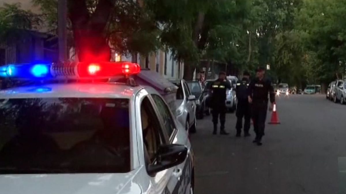 Policía investiga el crimen de un joven de 20 años que recibió tres disparos en el barrio Ituzaingó