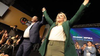 delgado en acto de cierre: a esa gente que todavia no proceso la definicion, pedirle que el uruguay no retroceda