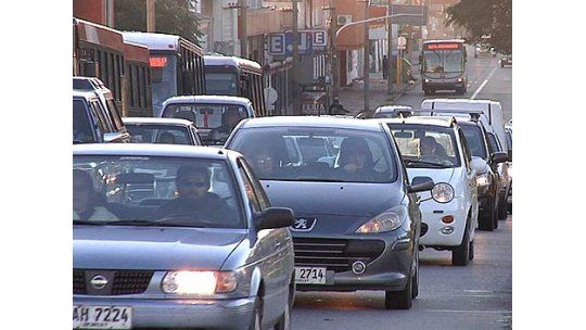 Intendentes aprobaron plan para cancelar deudas de patente