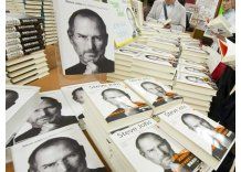 Gran demanda: biografía de Steve Jobs llega el martes a Uruguay