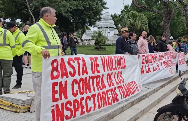 violencia-inspectores-transito-salto.jpg