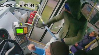 imputan a un delincuente de 28 anos que rapinaba a personal de omnibus en las piedras