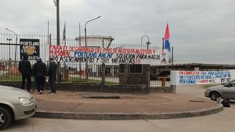 Sindicato de Ancap ocupa la planta de La Tablada. Foto: Beatriz Martínez, Subrayado.