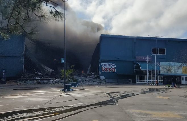 Local de Tienda Inglesa en Punta Shopping. Foto: Martín Corujo, corresponsal de Subrayado en Maldonado.