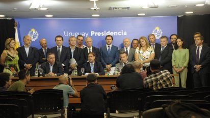 Lacalle Pou prefiere dialogar mano a mano con los ministros sobre los asuntos de Estado. Hoy convocar&aacute; por tercera vez a sus secretarios de Estado.&nbsp;