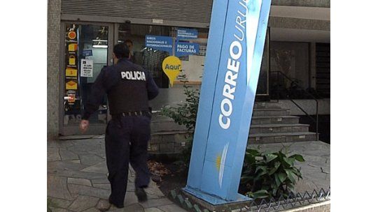 Se llevaron $400.000 de un local del Correo de Pocitos