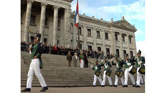 Parlamento entró en receso, pero aún quedan temas pendientes