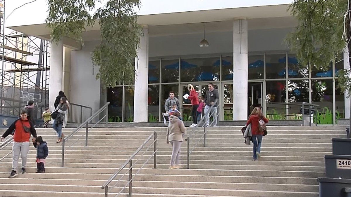 Hospital Pereira Rossell amplió el horario de vacunación en el marco de la campaña antimeningocócica