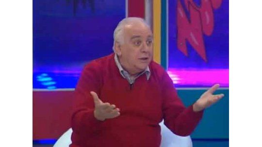 DAngelo en Yo y Tres Más