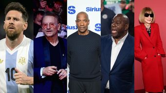 biden entrega mayor condecoracion civil a 19 personas entre ellas bono, messi, magic johnson y michael j. fox