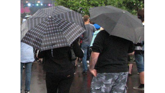 Pronostican lluvia y frío para la hora del partido