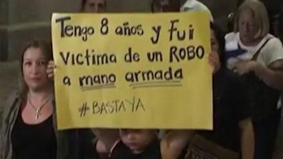 multitudinaria marcha en salto en reclamo de seguridad