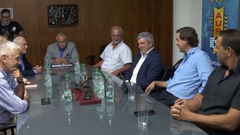 nos sentimos realmente escuchados: ignacio alonso y presidentes de nacional y penarol se reunieron con carlos negro