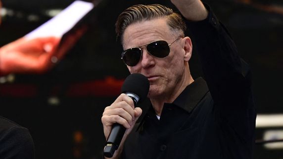 Bryan Adams toca este viernes en el Antel Arena: los sectores de las entradas tras el cambio de locación Bryan Adams toca este viernes en el Antel Arena: los sectores de las entradas tras el cambio de locación