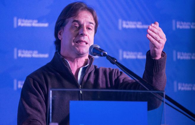 lacalle-pou-convencion.jpg