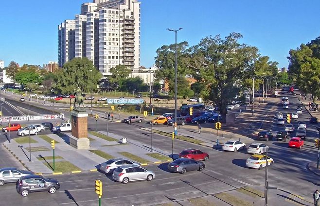 foto-imtransito-avenida-italia-y-centenario-tunel-transito-montevideo-ciudad-hospital-de-clinicas