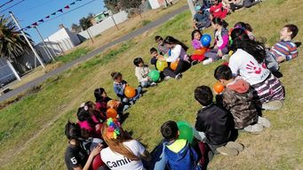 rayitos de luz realiza campana de recoleccion de juguetes, ropa y alimentos de cara al dia de la ninez
