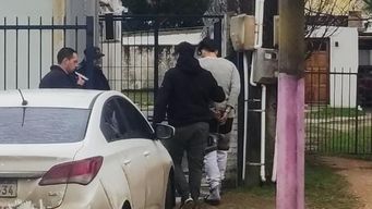 en las proximas horas pediran imputar al detenido por el homicidio de una mujer y su hija de 4 anos