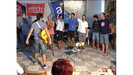 Falta y Resto prepara su espectáculo “la murga del año que viene”