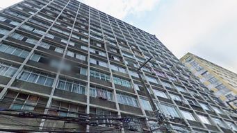 Imagen del edificio donde vivía la víctima. Foto: captura de Google-&nbsp;