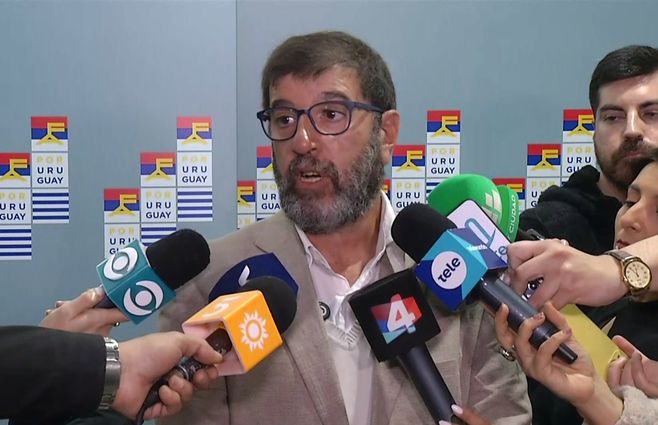 fernando-pereira-frente-amplio-sobre-Artigas.jpg