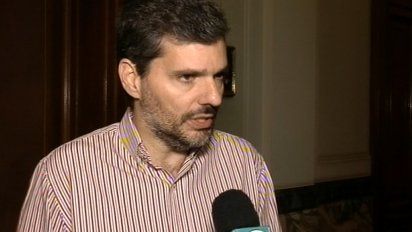 sector de constanza moreira pide que layera de un paso al costado