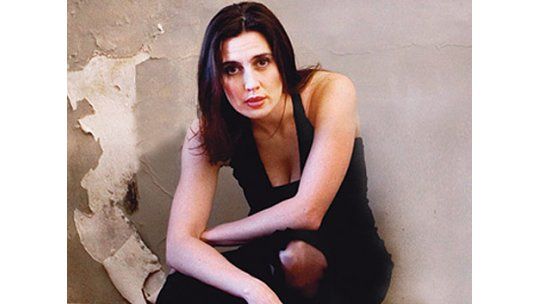 Malena Muyala presenta “Pebeta de mi barrio” en sala Adela Reta