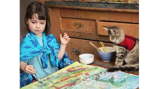 Niña autista de 5 años vende obras de arte al mejor estilo Monet