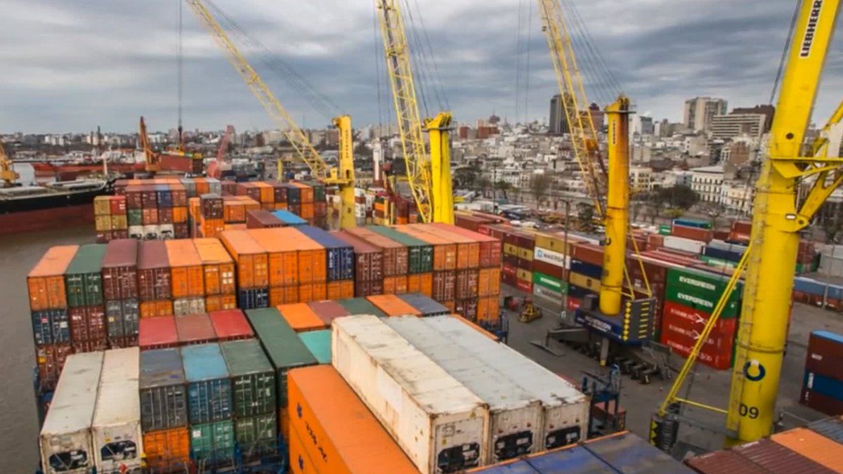 Continúa el conflicto en Terminal Cuenca del Plata: la medida de paro se extiende hasta la hora 07.00 de este lunes