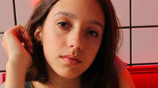 lola chomnalez