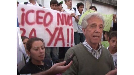 Liceales piden ayuda a Vázquez para que les den su nuevo liceo