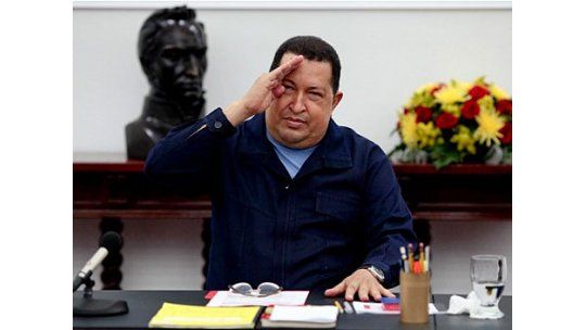 Chávez regaló una casa a su seguidora 3 millones de Twitter