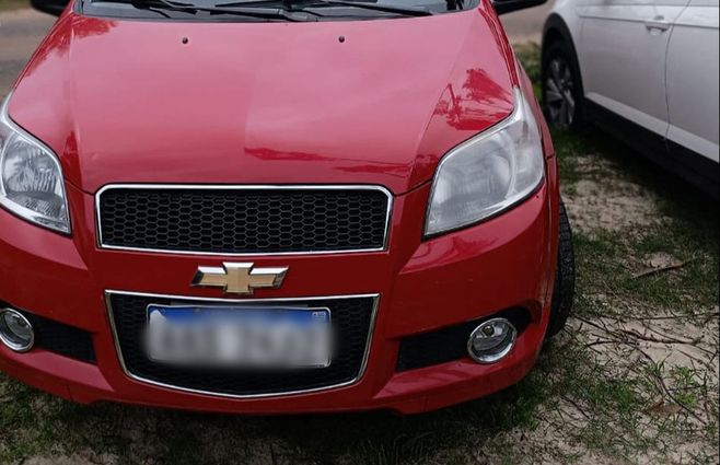 Foto cedida a Subrayado. El auto utilizado por los delincuentes, incautado.