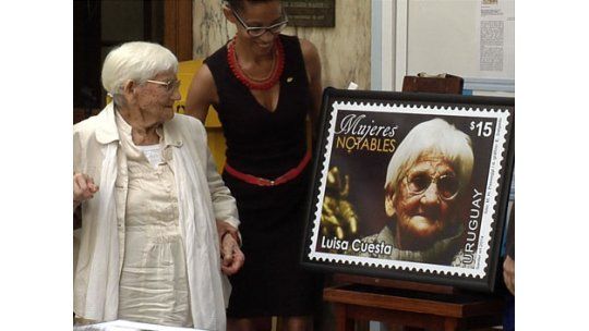 El Correo presentó sello en homenaje a Luisa Cuesta