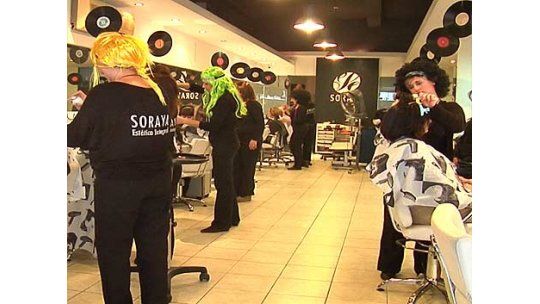 La nostalgia también en la ropa y los peinados