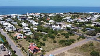 vecinos de jose ignacio reclaman ante la justicia el cumplimiento de normas de construccion