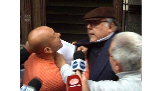 Hijo de Perrini golpeó a general Barneix en el juzgado