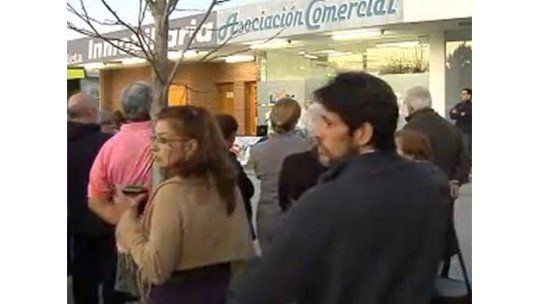 Vecinos y comerciantes de Salinas marchan contra la inseguridad