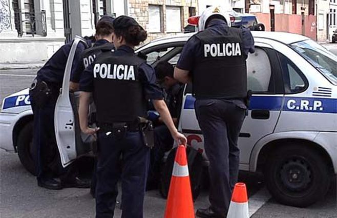 rivera policia.jpg