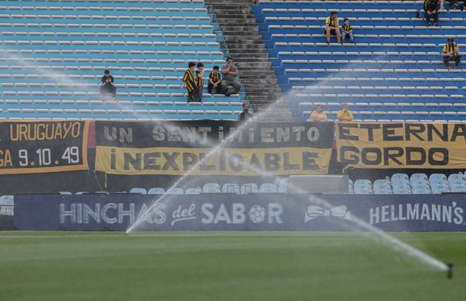 peñarol river plate foco uy clausura 2023 (4) tanda 1.jpeg
