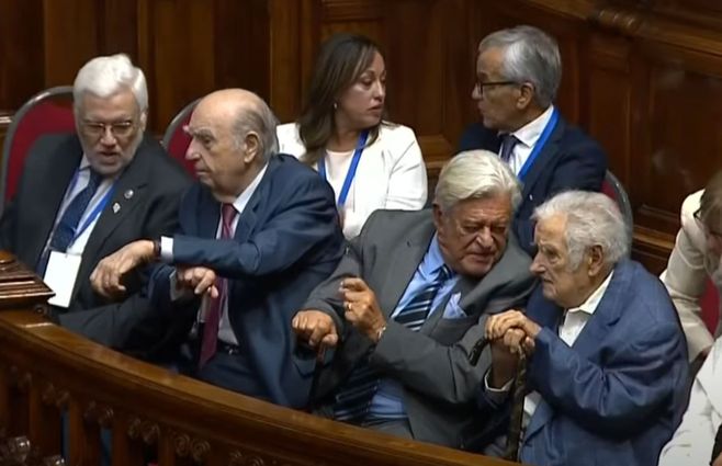 Sanguinetti-Lacalle-Herrera-Mujica.jpg