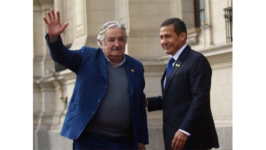 Uruguay y Perú exploran acuerdos en minería y tecnología
